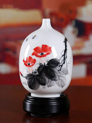 Dehua white porcelain hand-painted vase ornaments ceramic porcelain crafts living room antique decoration