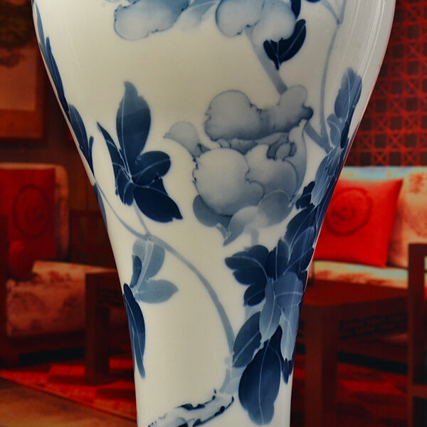 Ceramic hand-painted vase ornaments Chinese living room TV cabinet antique shelf decorations