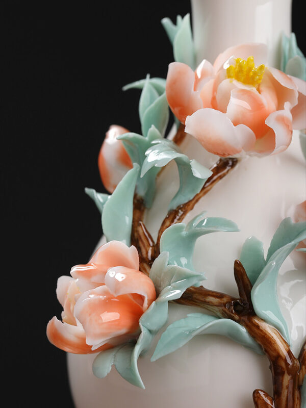 New Chinese-style ceramic handmade vase ornaments living room flower arrangement small porcelain bottle high-grade luxury and high-grade sense art decorations.